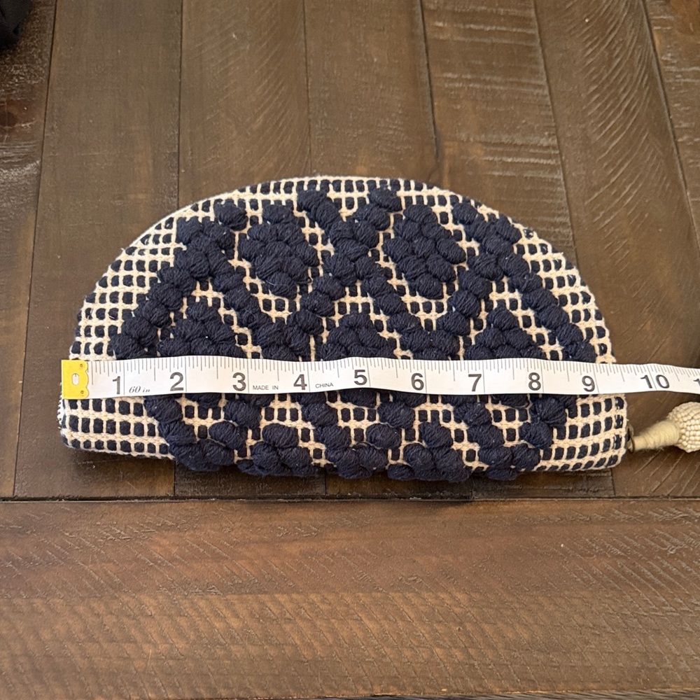 Universal Thread Navy And Cream Patterned Clutch - image 6